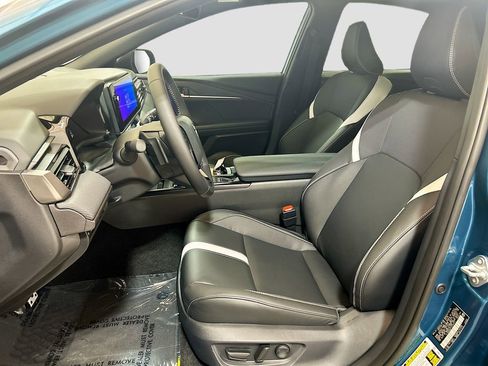 Used 2026 Toyota Camry SE w/ Multimedia Upgrade Package FWD image 17