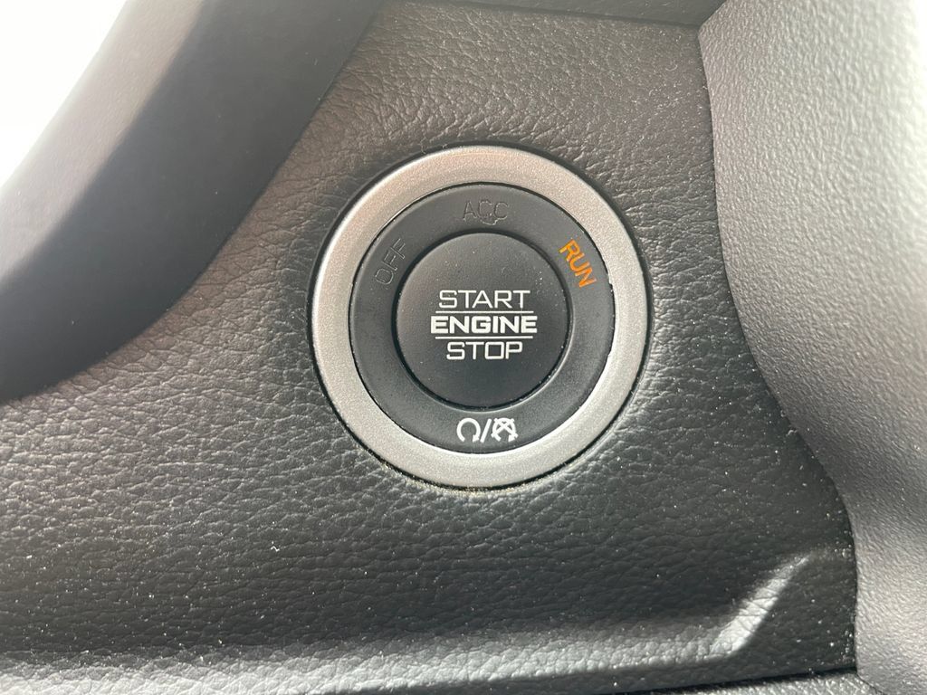 Used 2023 RAM 1500 Big Horn AWD/4WD image 39