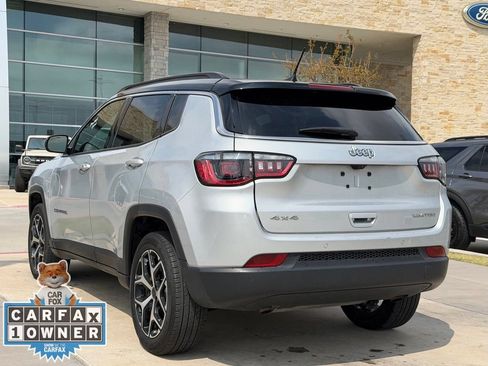 Used 2025 Jeep Compass Limited AWD/4WD image 11