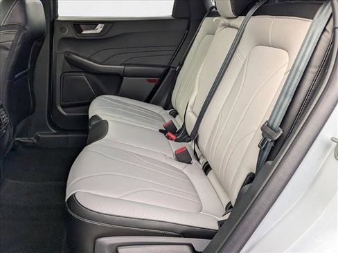 New 2025 Ford Escape SE w/ PHEV Premium Package FWD image 16