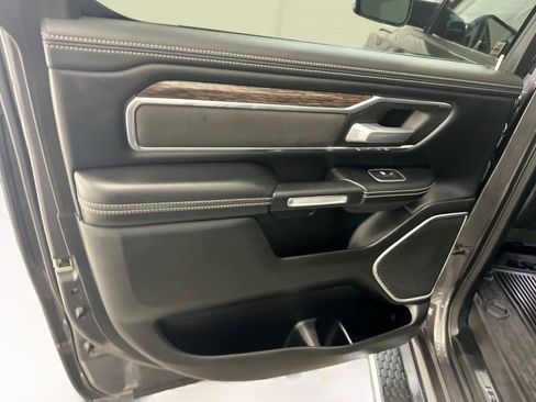 Used 2020 RAM 1500 Laramie AWD/4WD image 27