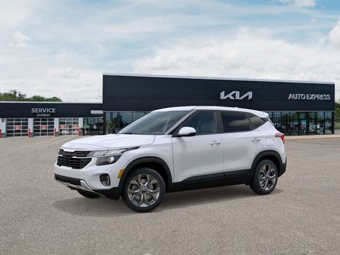 New 2026 Kia Seltos LX image 3