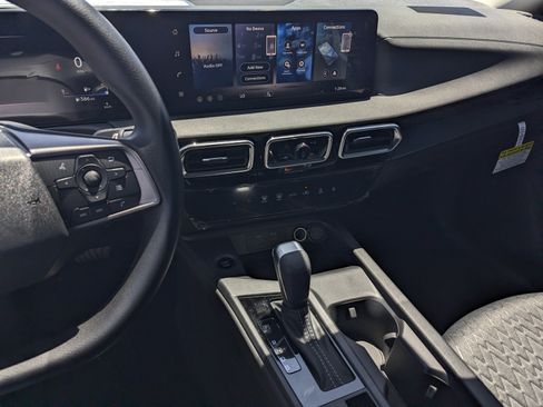 New 2026 Nissan Sentra SV w/ Floor Mat Package FWD image 10