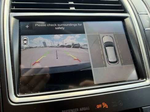 Used 2018 Lincoln MKX Reserve FWD image 16