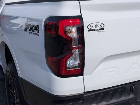 New 2025 Ford Ranger Lariat w/ FX4 Off-Road Package image 12