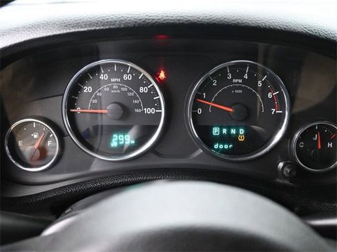 Used 2011 Jeep Wrangler Unlimited Sport image 24