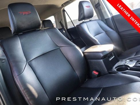 Used 2021 Toyota 4Runner Venture w/ Moonroof Package image 11