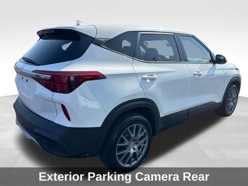 Used 2023 Kia Seltos LX AWD/4WD image 6