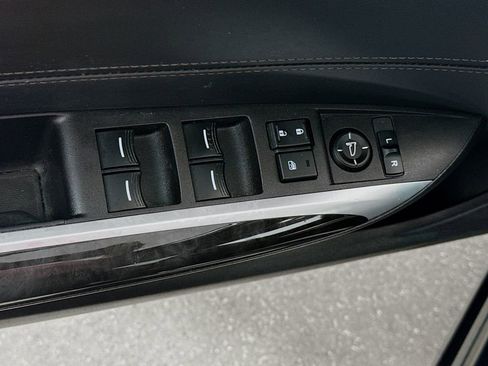 Used 2020 Acura TLX FWD image 17