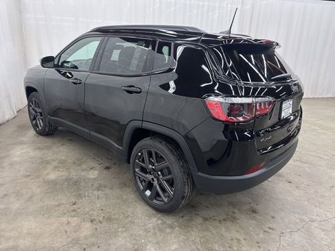 New 2026 Jeep Compass Latitude image 20