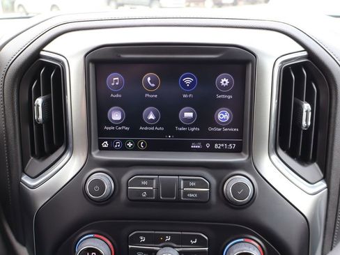 Used 2022 Chevrolet Silverado 1500 LT AWD/4WD image 10