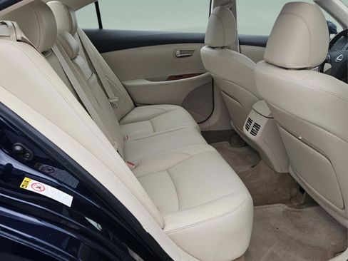 Used 2011 Lexus ES 350 w/ Preferred Accessory Package image 13