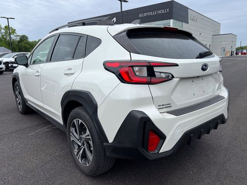 Used 2024 Subaru Crosstrek 2.0i Premium AWD/4WD image 3