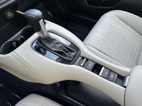 Used 2024 Honda HR-V LX image 28