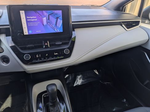 Used 2023 Toyota Corolla SE image 26