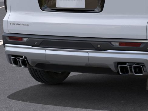 New 2026 Chevrolet Traverse LT w/ Driver Confidence Package FWD image 38