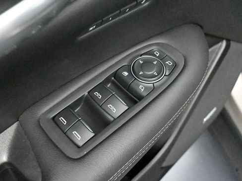 Used 2022 Cadillac XT5 Premium Luxury w/ LPO, Floor Liner Package image 19