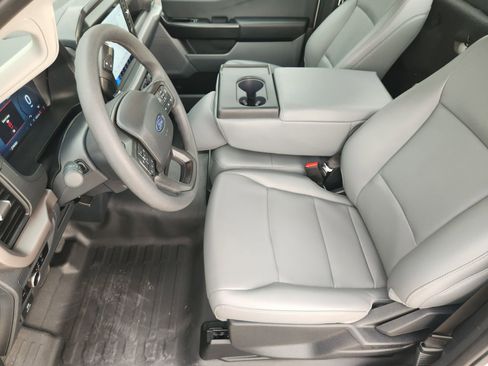 Used 2025 Ford F150 XL RWD image 13