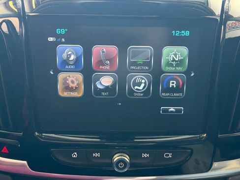 Used 2019 Chevrolet Traverse LT FWD image 42