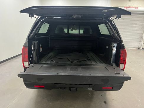 Used 2017 Honda Ridgeline Black Edition image 25