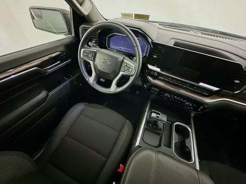 Used 2024 Chevrolet Silverado 1500 RST w/ Convenience Package II AWD/4WD image 9
