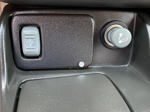 Used 2001 Pontiac Firebird Convertible w/ 3800 Performance Pkg image 33