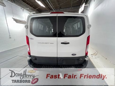 Used 2017 Ford Transit 250 Base image 7