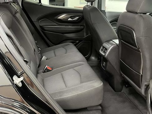 Used 2024 GMC Terrain SLE FWD image 24