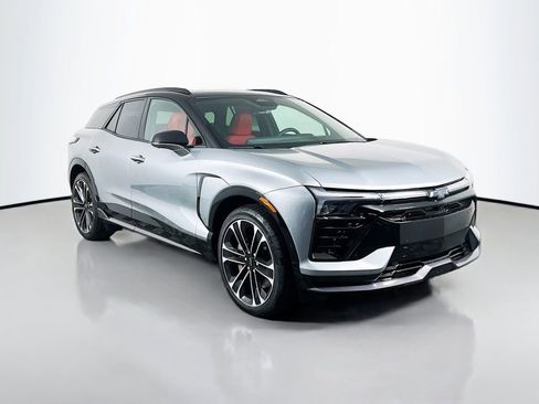 New 2026 Chevrolet Blazer EV SS image 3