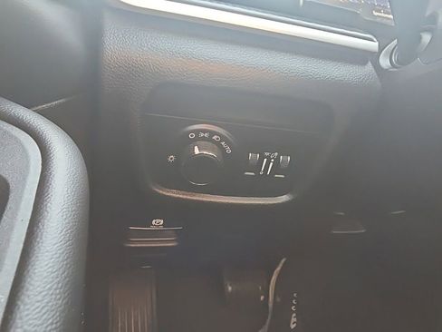 Used 2023 Jeep Grand Cherokee L Laredo image 16