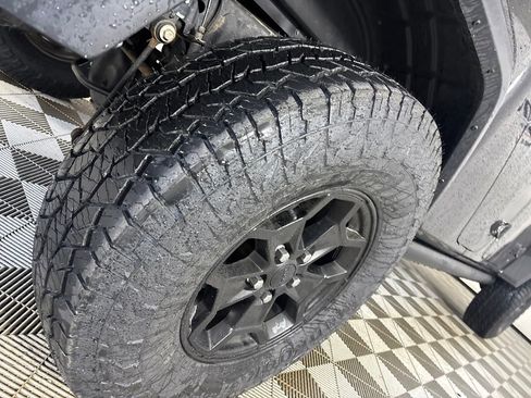 Used 2021 Jeep Gladiator Mojave AWD/4WD image 29