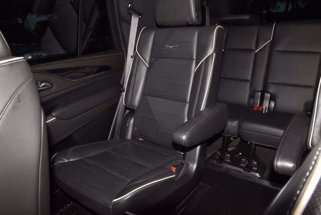 Used 2022 Cadillac Escalade Sport w/ Touring Package AWD/4WD image 20