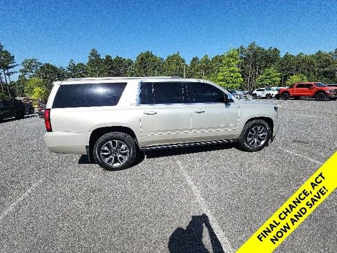 Used 2016 Chevrolet Suburban LTZ AWD/4WD image 15