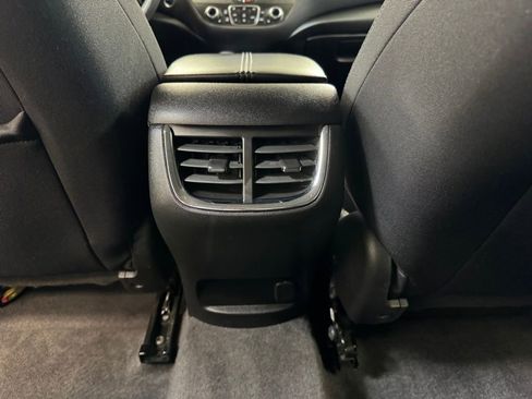 Used 2022 Chevrolet Malibu LT image 17