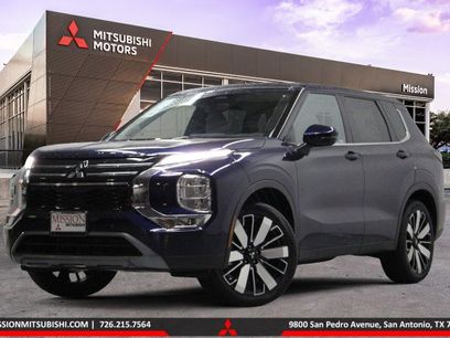 New 2025 Mitsubishi Outlander SE