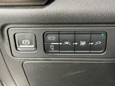 Used 2024 GMC Hummer EV 2X AWD/4WD image 24