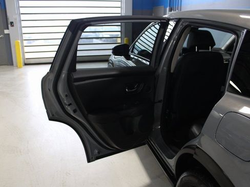 Used 2026 Honda HR-V EX-L image 16