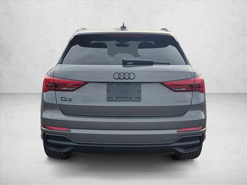 Certified 2025 Audi Q3 2.0T Premium w/ Convenience Package image 7