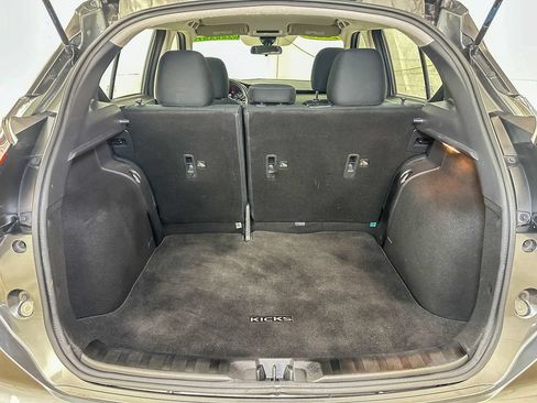 Used 2023 Nissan Kicks SV FWD image 17
