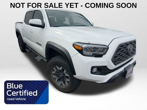 Used 2023 Toyota Tacoma TRD Off-Road image 1