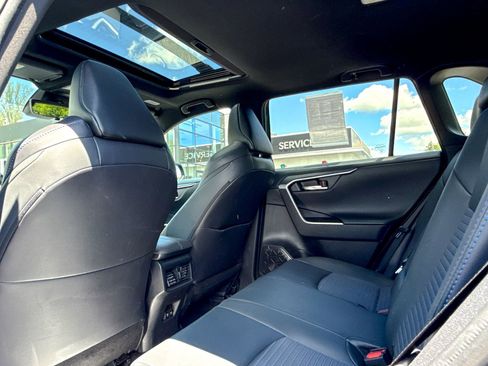 Used 2020 Toyota RAV4 XSE AWD/4WD image 38