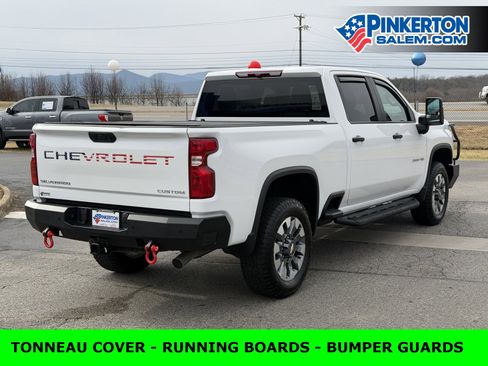 Used 2024 Chevrolet Silverado 2500 Custom w/ Custom Value Package image 4