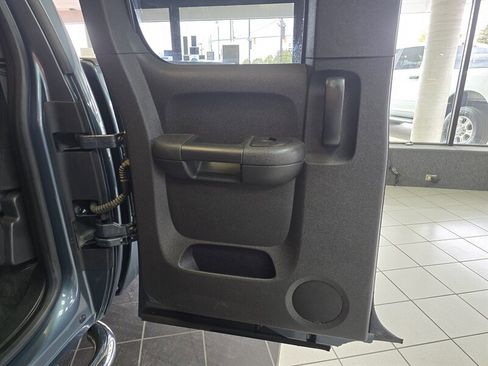 Used 2010 Chevrolet Silverado 1500 LT w/ Power Pack Plus image 10