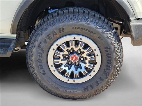 New 2026 Ford Bronco Outer Banks w/ Sasquatch Package AWD/4WD image 10