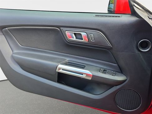 Used 2019 Ford Mustang GT image 28