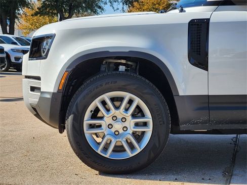 Used 2024 Land Rover Defender 110 S image 9