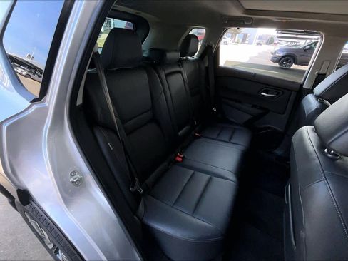 Certified 2023 Nissan Rogue SL w/ SL Premium Package image 18