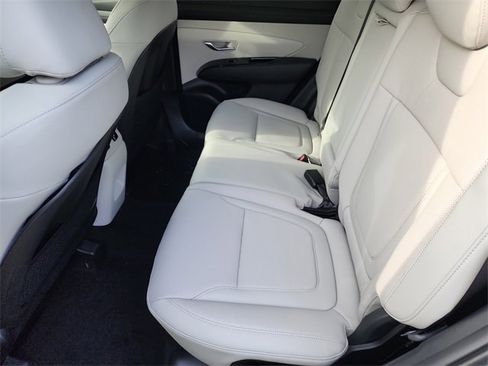 New 2025 Hyundai Tucson Limited image 15