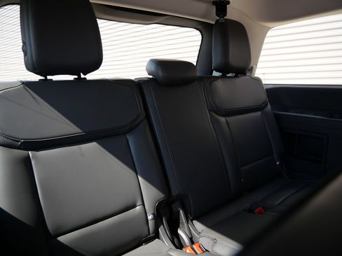 New 2026 Ford Expedition Active AWD/4WD image 13