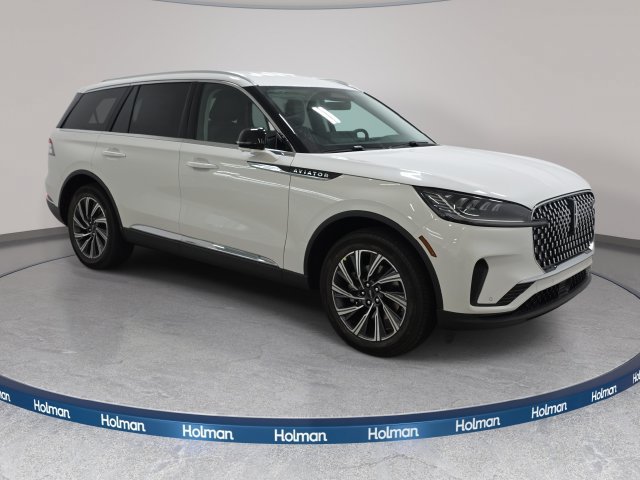 New 2027 Lincoln Aviator AWD image 3